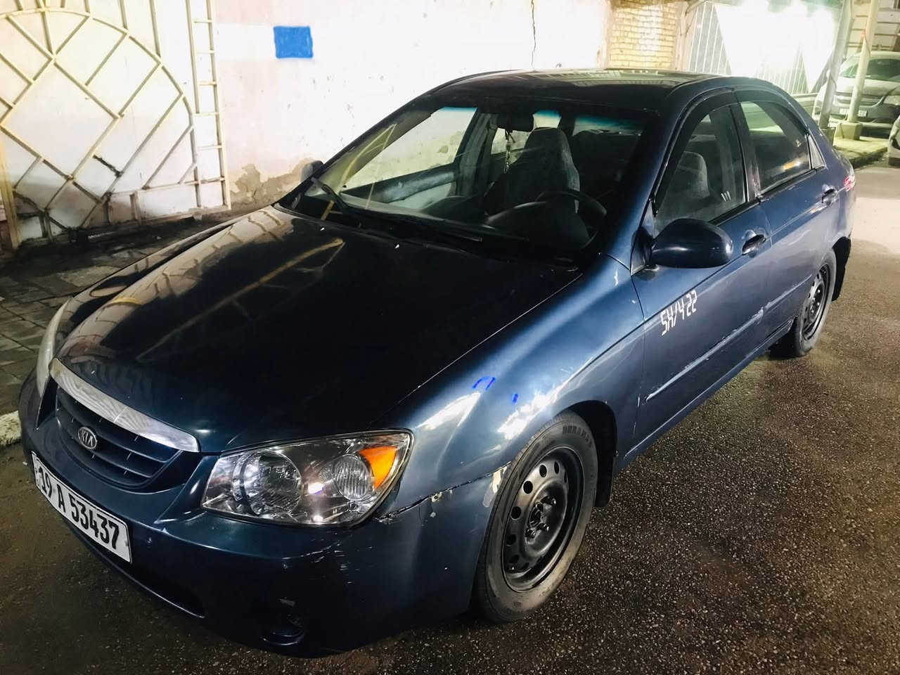 للبيع سبكترا موديل 2005 مكينة 2000 ضرره مأشر بالصورة فقط التكمه بدون گص او لغد ضربته بمكان عالي ولا القمار بيه شي والجاملغ الخلفي بي معجون قليل سيارة نقصة درايم وكماليات بسيطه والتبريد بي ضعف بالفان فقط كلشي شغال بي ويشتغل العنوان نجف السعر 59 من الاخير.
***********
