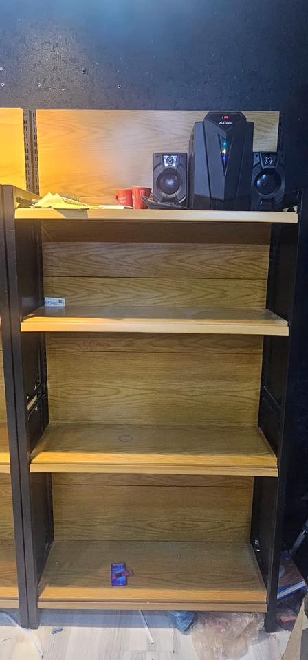 السلام عليكم رفوف لبيع ثنين بغداد لتواصل واتس ***********
