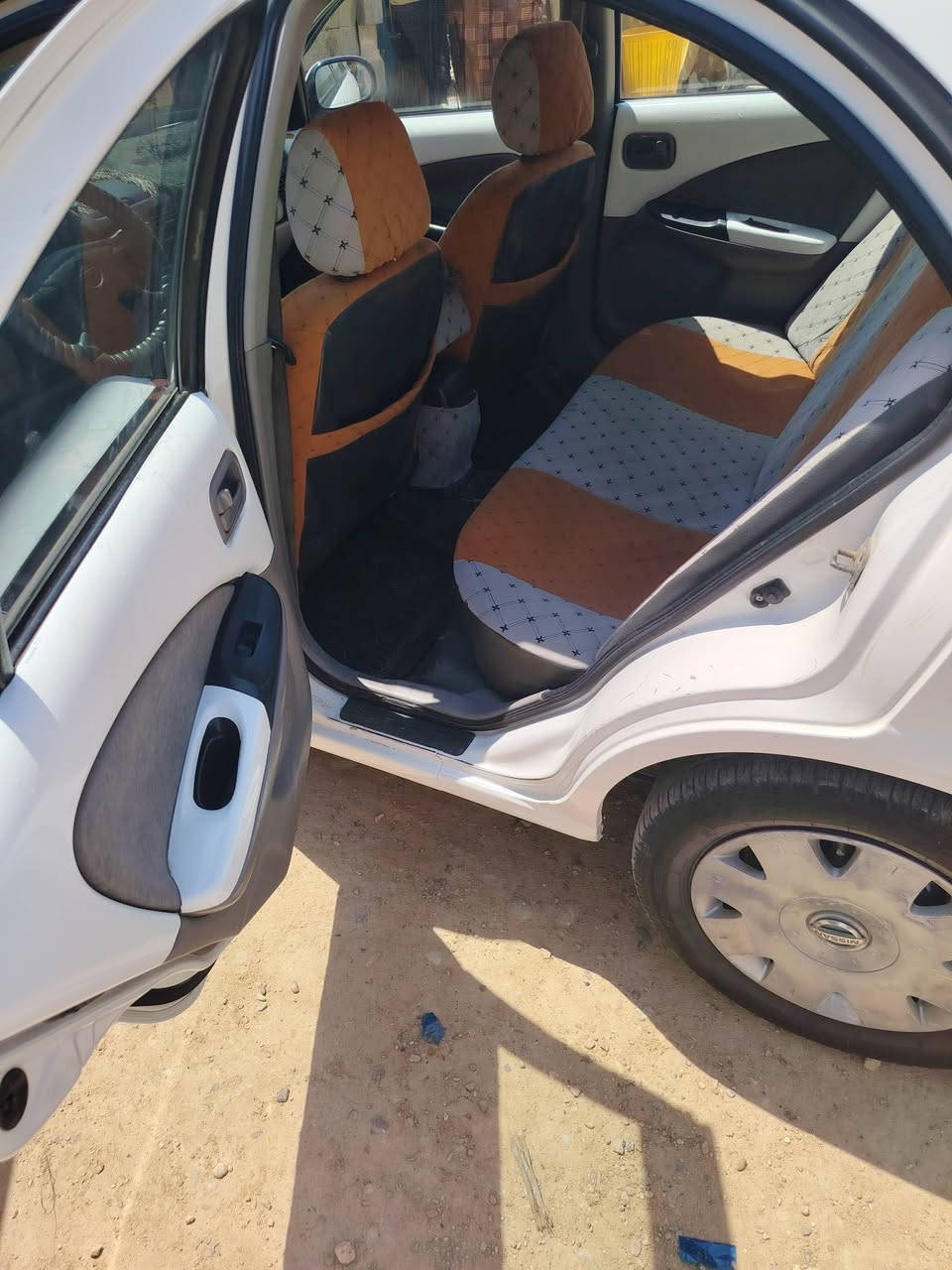 سني موديل 2001 رقم بغداد تحويل ثاني يوم بيها جاملق امامي صبق بس بدوون دواخل شرط السعر 75 وبيها مجال مكاني بروانه للستفسار اتصل ***********
