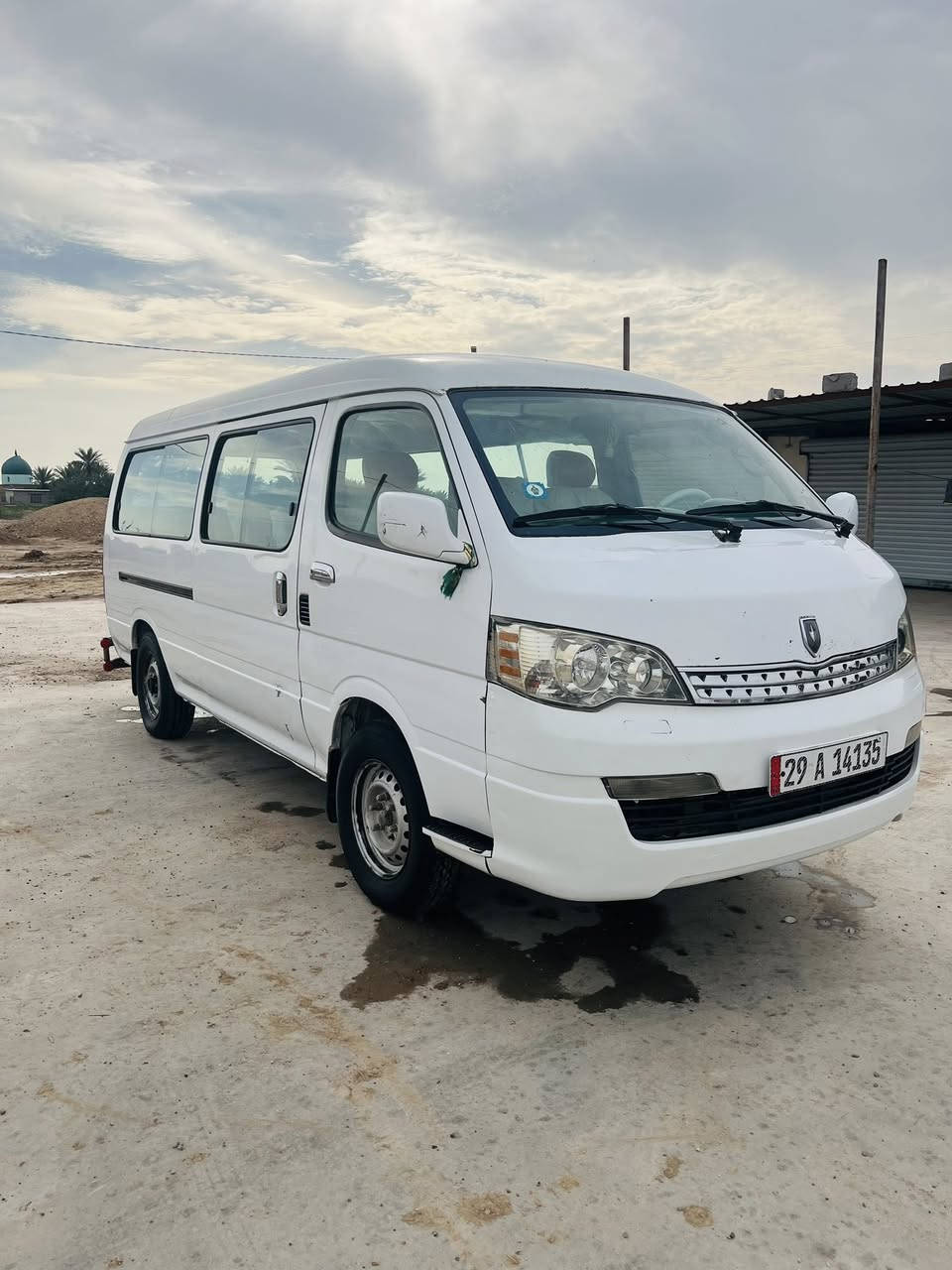 السلام عليكم 
H1 للبيع السياره مكفوله كير مكينة اكسن تبريد 
مصفرة هيئة وغرامات خط وبحث جديد 
عنوان واسط كوت مركز مدينة 
للاستفسار الاتصال ***********
