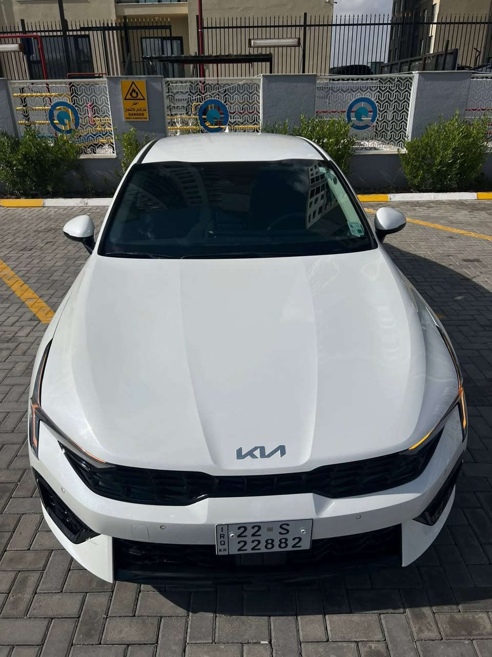 كيا كي فايف 2025 شكل جديد k5

محرك : 2500 تنفس طبيعي مرغوب 

بعدها زيرو سياره ع مشي اميركا 11 الف 

مواصفاتها 

بصمة 
تشغيل عن بعد 
بصمه ابواب وبصمه جنطه 
لد امامي وخلفي 
عدسات زنون 
نقاط عمياء 
شاشتين دشبول متصل 
عدادات ديجتل 
تبريد ومسجل شاشه منصل 
حساسات 360 درجة 
سايد بريك كهربائي 
اوتو هولد 
تحكم مود درايف 
فول تحكم ستيرن مع قياده ذاتيه 
رادارات امامي خلفي وجانبي مع اوتو ستوب 

سياره حادثها جاملغ وبابين جهة الصدر 
بدون دواخل ابد وطرف بنيد صبغ 
دخول جديد وتحويلها مباشر 

عنوان : الكاظمية جكوك 

السعر 185$

الاستفسار واتصال :***********
