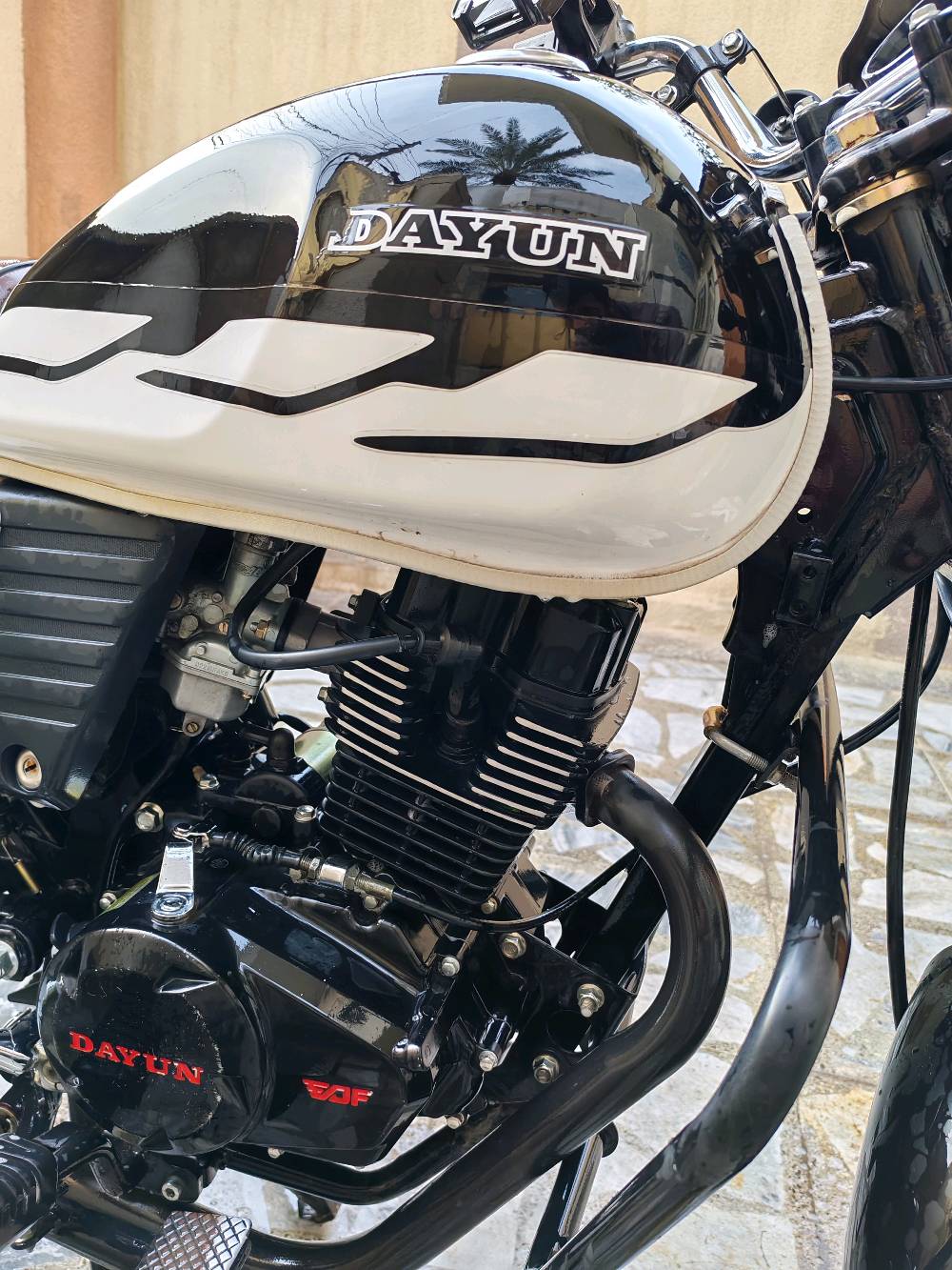 
شنو موديل الدراجة؟: 
دايوان جبلي 
كم سعر الدراجة المطلوب؟: 
2500 وبيه مجال بسيط 
وين موقعك بالعراق؟: 
العنوان بغداد الشعب 
هل توجد أوراق تسجيل رسمية؟: 
سنويه ورقم إنجليزي 
هل السعر قابل للتفاوض؟: 
شي كلش قليل 