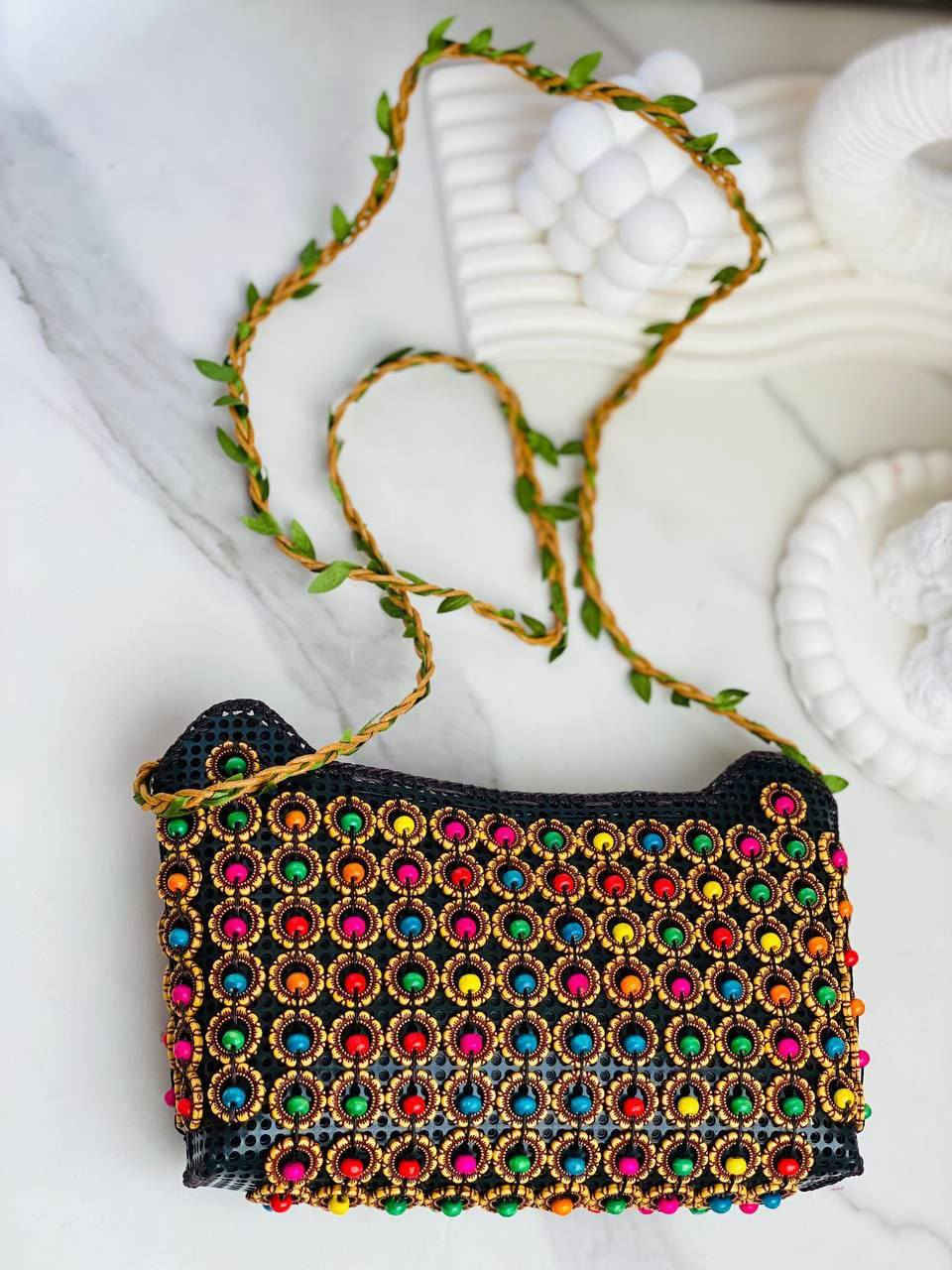 كملي اناقتج ويا حقابنه الجميله وبأسعار مناسبه متوفر توصيل الجميع المحافظات 🚗


**إذا كنت صاحب هذا الإعلان وتريد حذفه لأي سبب، رجاءا أرسل رسالة إلى الدعم الفني**