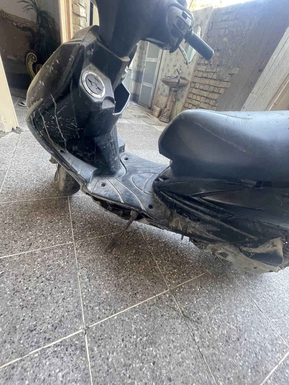 للبيع سكنس فحل 
كوم حديد 
ابيعلك طافي اكفله اللك من بوكه تجي تأخذها من باب البيت 
دراجه نقصها باتري او قبق هندر 
شغاله جانت ما بيها اي شي 
سعر ٢٥٠ قفل قفل 
الاستفسار ***********
مكاني بغداد بلديات تقاطع الكهرباء
