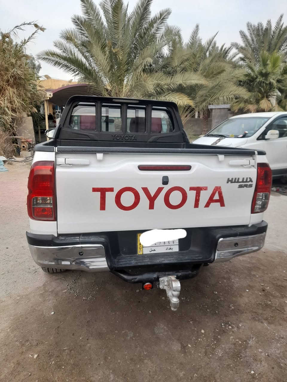 للبيع تيوتا هايلوكس فورويل موديل ١٦ بغداد بسمي مكفوله كفاله عامه على وضع الشركه ماشيه اقل ١٠٠  دفلون قمار وبنيد موجود محرك بلك مامبدل به السعر ٢٧٠$نقد وتحويل ثاني يوم موبايل ***********المكان بغداد بسمايه ناحية الوحده تحياتي
