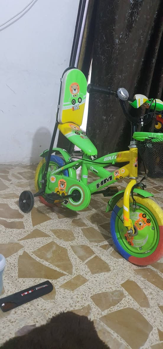 مرحبا للبيع ٣٥ ماخذي ٦٥ نضيف بس بلبيت يلعب الطفل مكاني حريه الاولى


**إذا كنت صاحب هذا الإعلان وتريد حذفه لأي سبب، رجاءا أرسل رسالة إلى الدعم الفني**