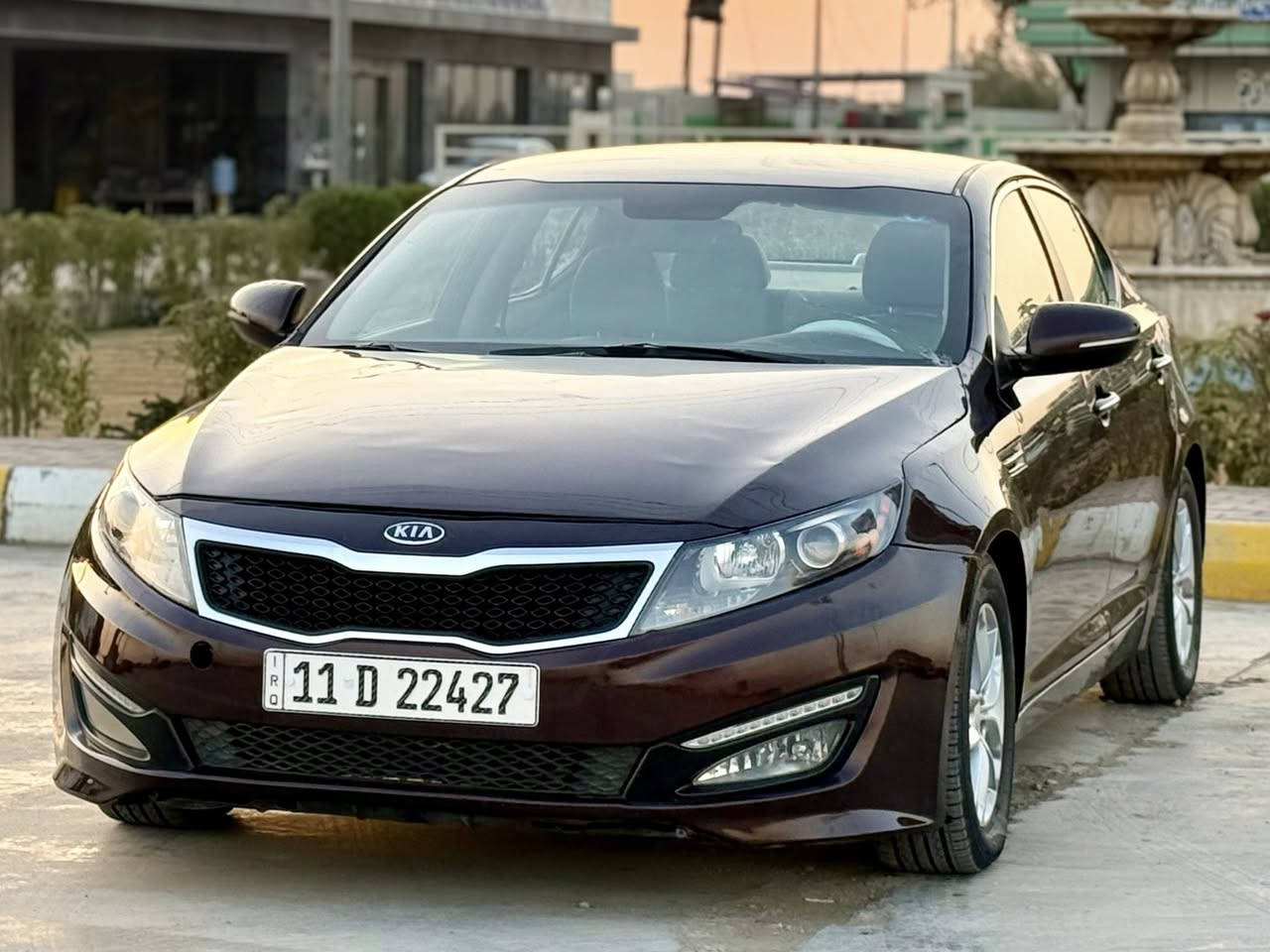 السلام عليكم
اوبتيما موديل 2013 

وارد امريكي 

رقم بغداد هزه جديده 

تحويل مباشر 

سياره لون جوزي 

محرك 2400 

سياره داخل بيجي 

موصفات كرسي 🪑 كهربائي ⚡️ 

كامره خلفيه 

اشاير بل مرايه 

سياره بيه صبغ جاملغ وبنيد بدون اي داخل 

وبيه قطعتين اثر جراد نصبغن

سياره تخم تاير جديد 

تبريد ‏ ‏تدفئة كله شغال 

لسعر 98 بيه مجال 

رقم تليفون ☎️ ***********
