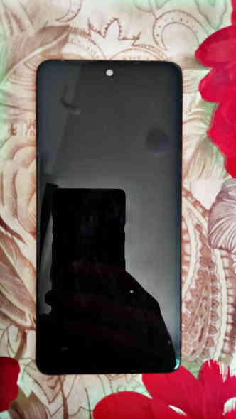 جهاز غني عن التعريف ألما يعرف مواصفاته خل يبحث باليوتيوب يشغل 60 فريم كامره 108 ميكا بكسل ضهر كزاز السعر 175 مكاني حله قرب العلوية شريفة مؤيد من التفاصيل خاص أو اتصل *********** Singapore
