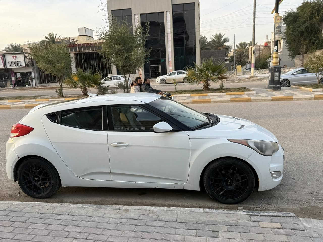 فوليستر 2014
السعر 75 
للتواصل ***********
