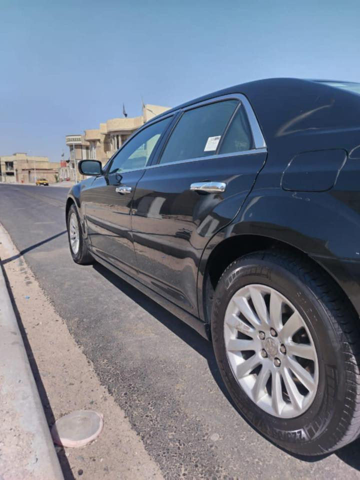 لسلام عليكم كلايزر اوباما 2014 كصتين محرك ٣٦٠٠ كفاله كير كفاله متؤمه طبق الأصل شمالي تايرات حدادة جاهزة السيارة السعر ٥٥ وبيها مجال بدون مراوس بيع فقط مكاني البصرة القبلة *********** مكلف بالنشر
