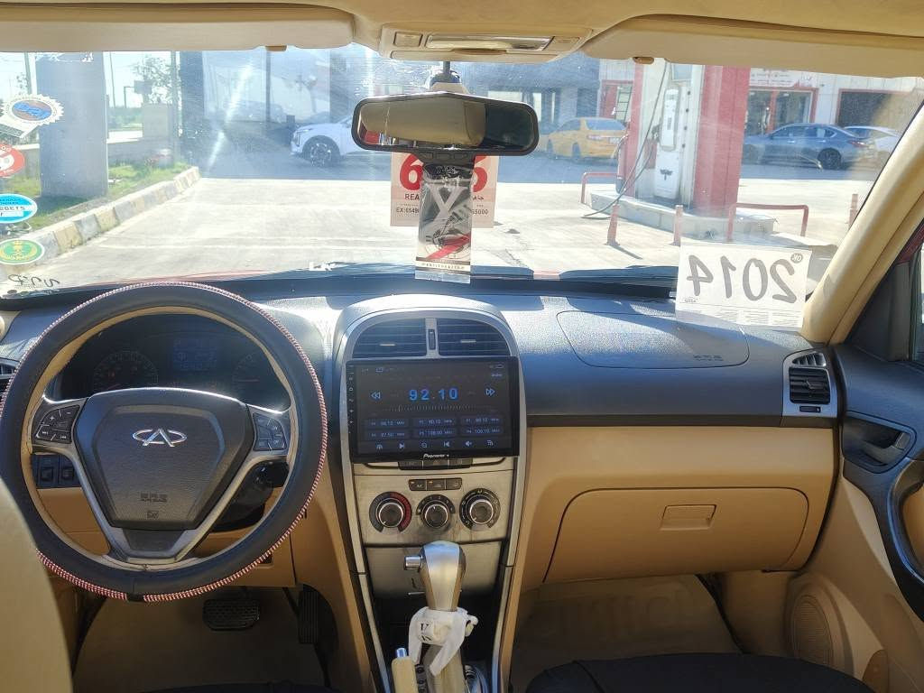 شيري تيكو موديل 2014  فول مواصفات 
داخل أصفر  كشنات هيتر كشنات جلد كير أوتو سقف سلايت  رقم سليماني رقم سنويا هزه جديد سنويا 2030 كوبون بانزين موجود شرط تحويل سياره بدون ضرر فقط قطعه وحده صبغ بدون داخل كير محرك بل شرط سياره جاهز من كل شي سعر 70 شراي خابر على رقم ***********. كركوك, العراق
