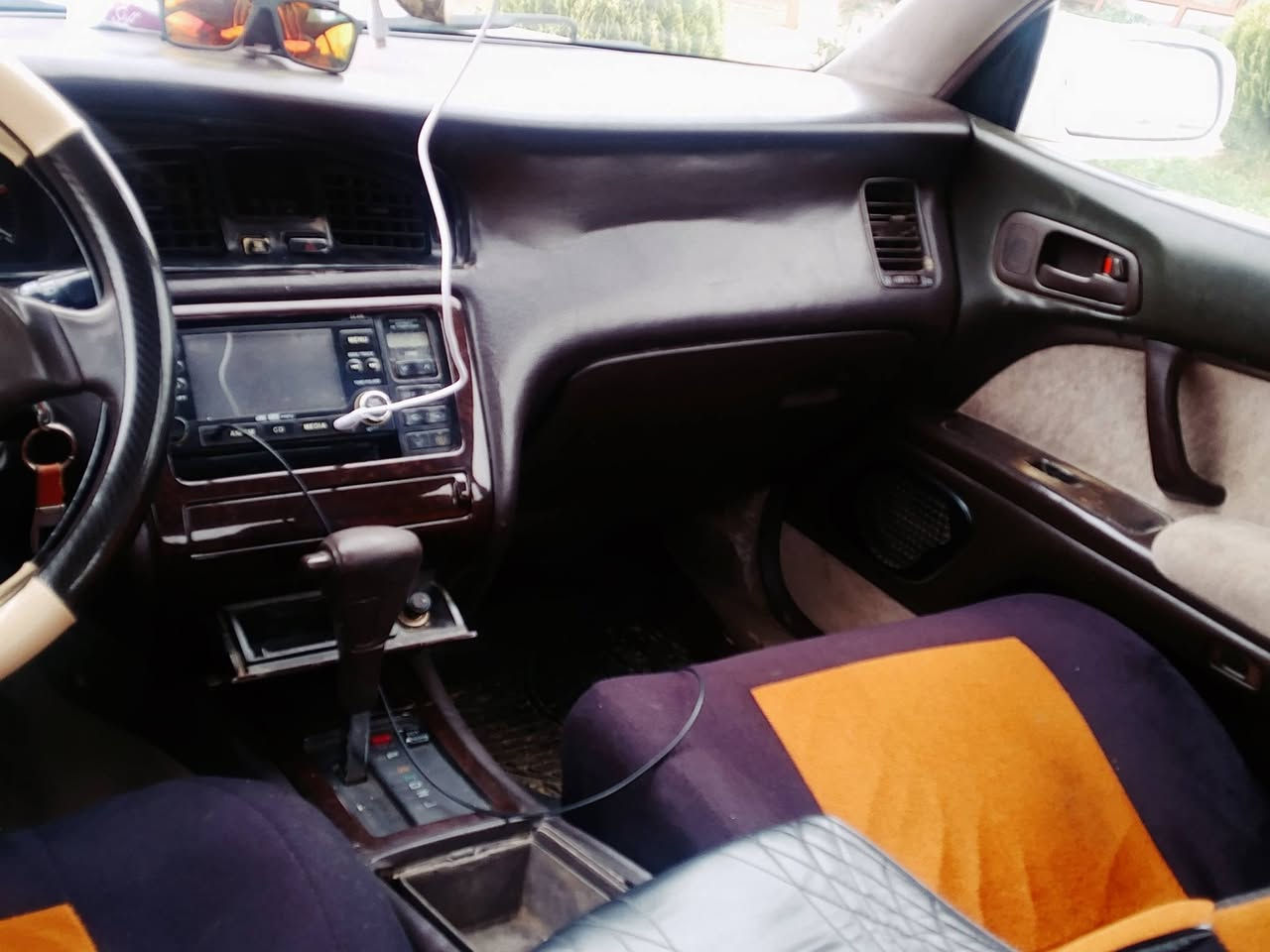 بطه للبيع رقم نينوى دولي رقم هزه  جديد صبغ ربع جاملق امامي بدون دواخل سياره ابلاديه وجديده 
مو شراي اعبر المنشور وحياكم الله 
السعر 68
***********
