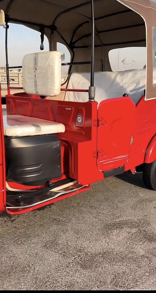 سلام عليكم تكتك موديل 2021البيع  المكان حي ارو السعر 6و250 متوازي علا بيعته الاستفسار ((***********))
