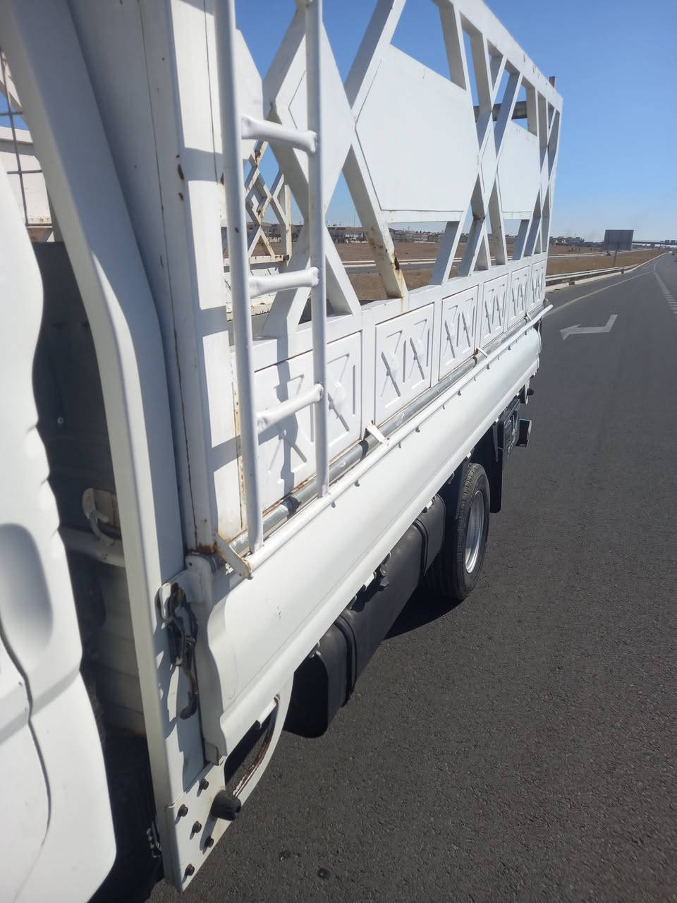 كيا فحل للبيع مفتوح سياره نضيفه مكفولاه جاهزه من كل شي رقم اربيل تحويل موباشر رقم السعر ١٠٨ موبايل*********** موديل ٢٠٠١٠
