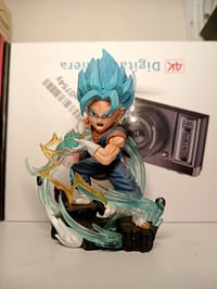 مجسم غوكو • اندماج