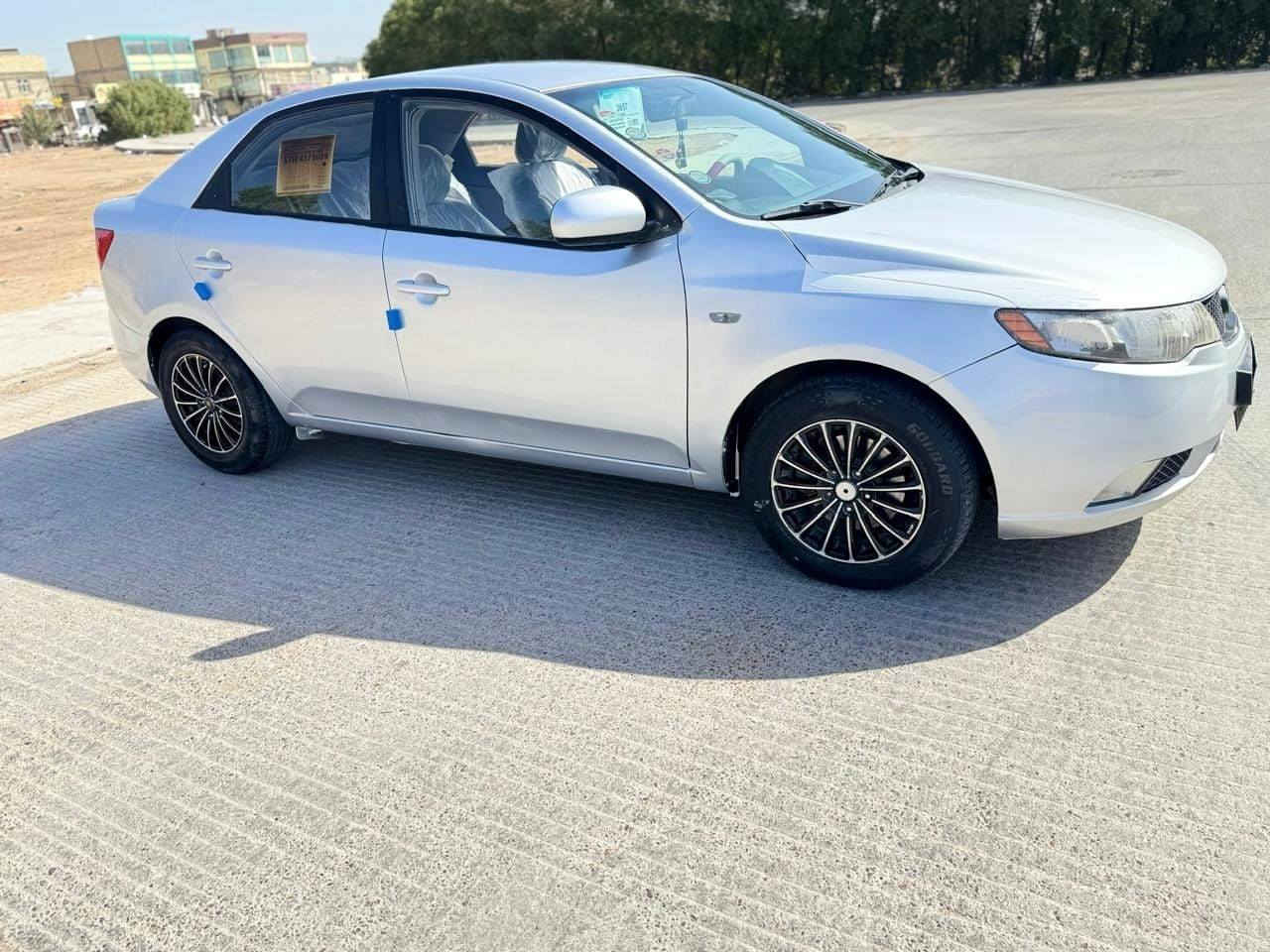 السلام عليكم 
كيا سيراتو موديل 10 ارقام وسنوية اربيل مطابق 
دخول جديد مكينه كير حداديه تايرات كله جديد تبريد شرط شغال السيارة جاهزه متخسر عليه ربع 
مكاني نجف السعر (45) وبيه مجال للشراي 
اتصل وآتساب ع الشريحة وتدلل 
(***********
