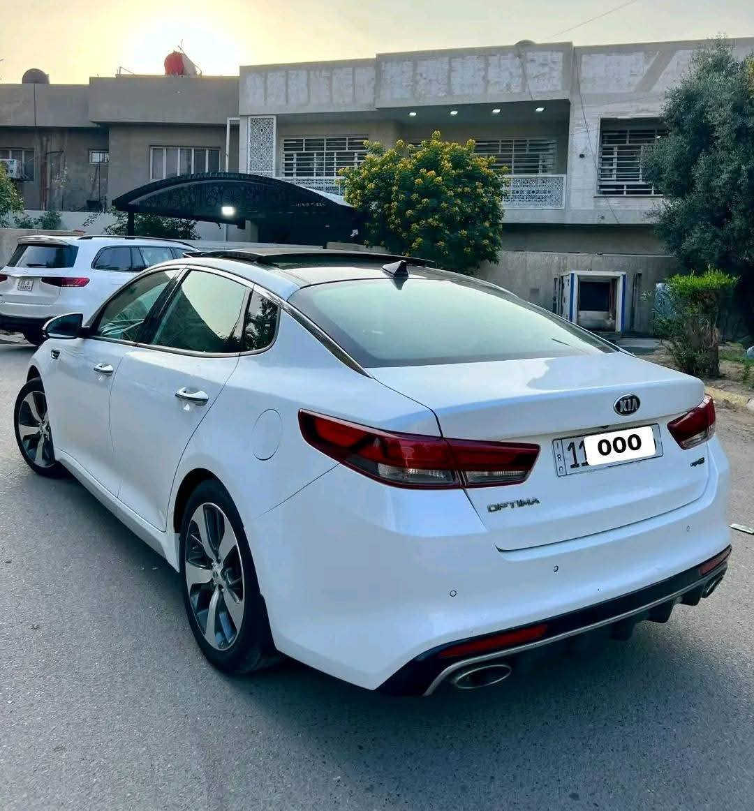 السلام عليكم 
أوبتيما خليجي GT Line 2016 
ماشيه 45 الف  كيلو حقيقي شرط الفحص 🔥

فول مواصفات 1/1 ✅✅

محرك 2400
فتحة بانوراما
شاشه نفكيشن نظام كار بلي
تحكم ستيرن
كشنات جلد / كهرباء / تدفئه وتبريد
خزن كشنات ميموري
داخل ماروني
حساسات امامي / خلفي
4 كاميرات مع الكاميرا الخلفية دوارة
رادار نقطه عمياء جانبي وخلفي
3 وضعيات للقيادة
ستيرن رياضي حرف D
تدفئه  بالستيرن
لايت زنون عدسه متحرك مع الستيرن
لد نهاري / ليلي / بك لايت لد
سماعات عدد 10 هارمن كاردن مع دمام خلفي وامامي
12 ايرباك
زراك لايت
ماسحات اوتو عند الامطار
هاند بريك بصمه
شحن واير ليس 

السياره جديده ونظيفه على أيد وحده اني اول مالك 
رقم بغداد الدولي الجديد هزه جديده ✅✅

مكانها بغداد 
رقم صاحب السيارة 
***********

السعر :: اطلبه بالتعليقات يصلك خاص 📩🟩✅
