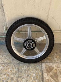 ويل وتاير استخدام شهر للبيع 07823902145