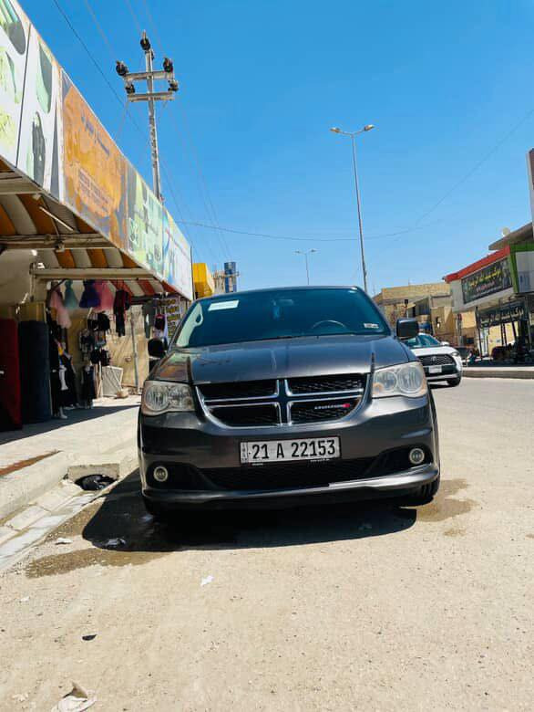 سلام عليكم دوجً كرلفان 2017 تخم تاير حداديه تبريد كله جديد منضومةً غاز مامربوطه علمكينه سنويه 2029 بسمي ماشيه 136 السعر 165 وبيه مجال ***********   ***********
