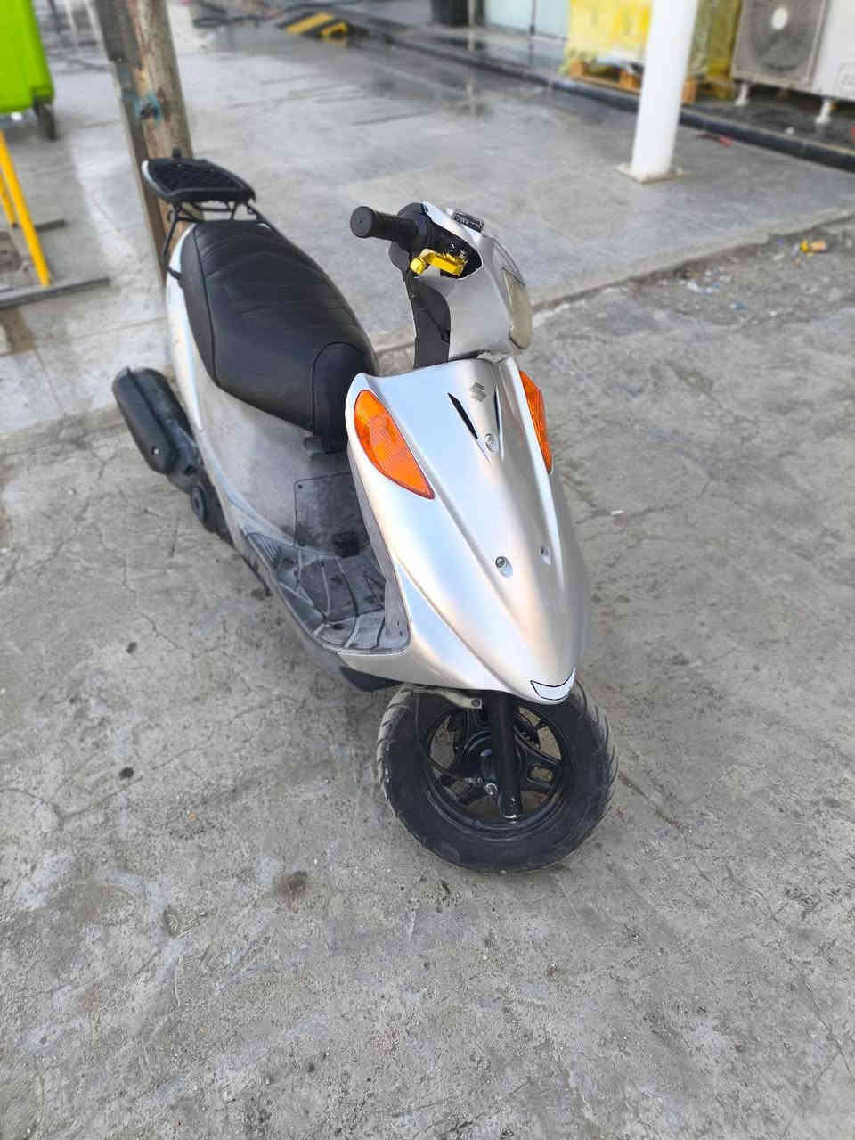 دراجه ادريس قديم ياباني 
كفرات اصليه أنوزل بعده بجيس
الدراجه كلش حلوه 

الرقم‏‪***********‬‏ مفتوح واتساب
