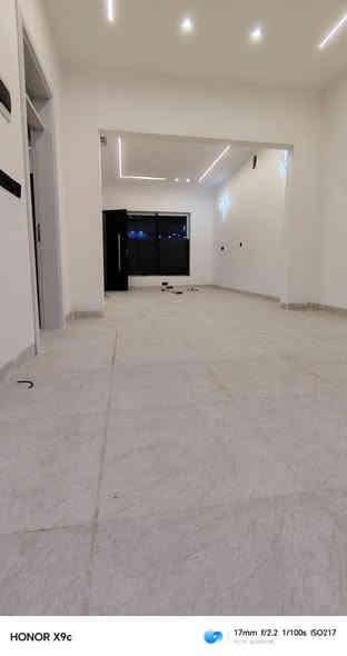 #عروض_عزيز_للعقار
دار للبيع

حي التعليم العالي

جمعيه النور بعد الدوره

المساحة 110 م واجهة 7م 

ط1)) غرفة نوم واستقبال وصاله ومطبخ وصحيات

ط2)) 3 غرف نوم وصاله وصحيات

خدمات كامله // ماء //كهرباء //تبليط

وصل جمعيه النور

بناء حديث وتسليم فوري

للاستفسار أكثر اتصل على الأرقام او 

 مراجعة مكتب الدار الكائن في بناء الجاهز مقابل الكمرك 

***********

***********

***********
