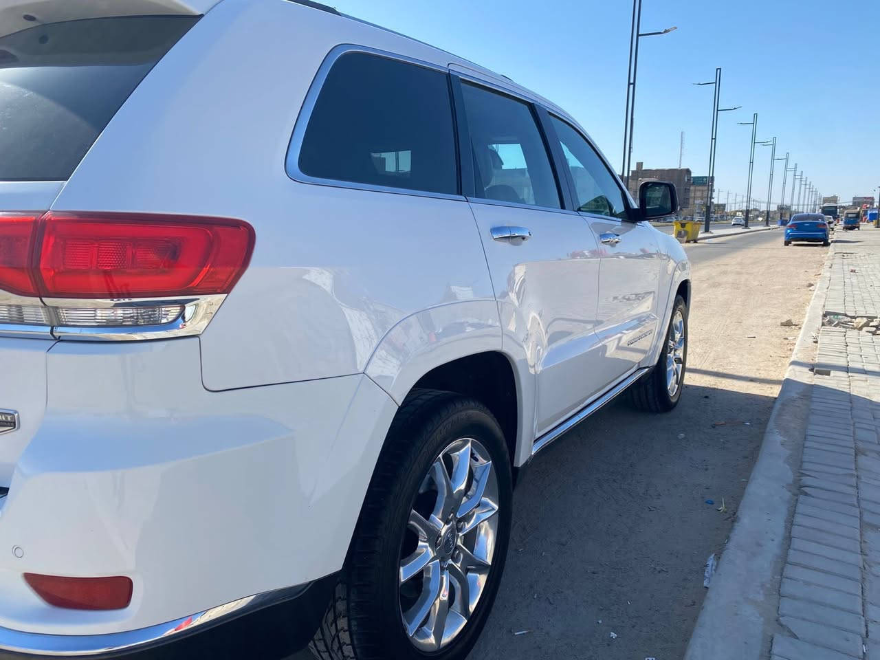 جيب موديل 14 راود كندي كفاله عامه ضربه وتبديل وصبغ ماعده باب سايق كلير بدون ضربه ولافتح  وسونار موجود بلمنشور فول موصفات سومت عله موصفات بل جيب مكينه 8سندر 5700كفاله من الفتح وتبخير ماشيه 100 الف حقيقي رقم شمالي تريد تحويل تريد وكاله  سعر 215 مكان السياره البصره تصال ***********
