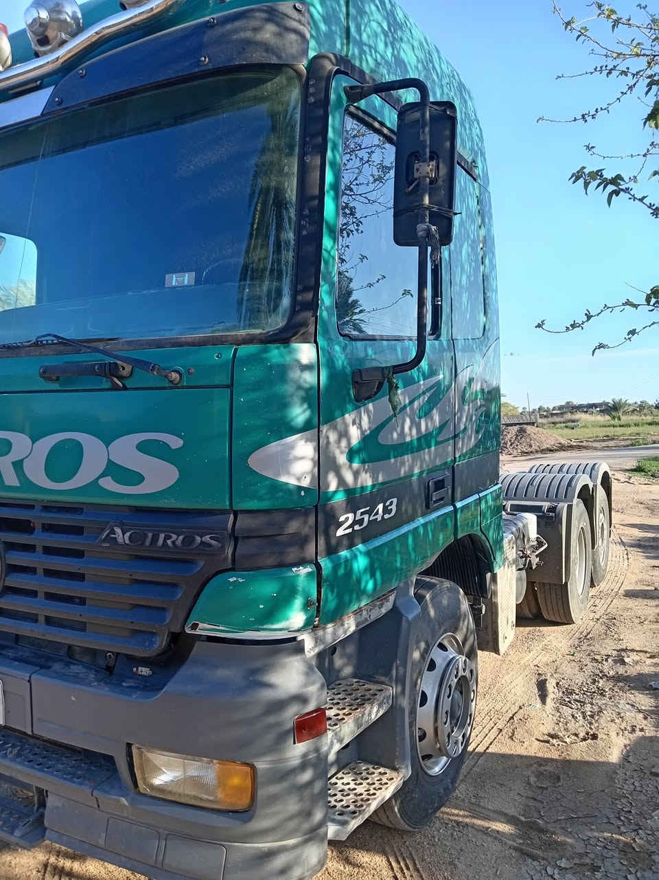 سلام عليكم سياره للبيع موديل 2002 
مقفوله كفاله عامه ***********.              ***********
