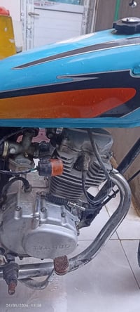 دراجة كلك كلك للبيع نضيفه بس مضروبه شاصي كلشي مابي بس صدر اويل السعر 1...