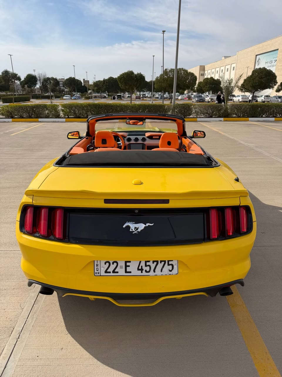 موستنك 2016 لون مميز 
فرش مميز 
سيارة ايكو بوست 4 سلندر 
سيارة كلين ضربتها بسيطة 
هزة سنوية جديدة 
كير مكينة اكسل بشرط 
*********** أربيل, العراق
