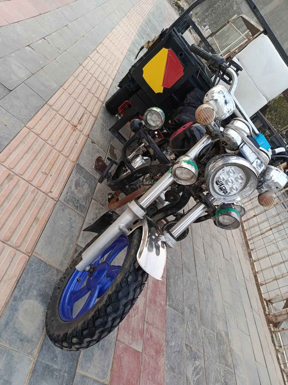 ستوته للبيع مكينه 25 موديل 17 شاصي مكفول كفاله عامه كهربايات شغاله وراق اصولي العنوان كربلاء طوريج السعر 1450 وبيه مجال 7879603381
