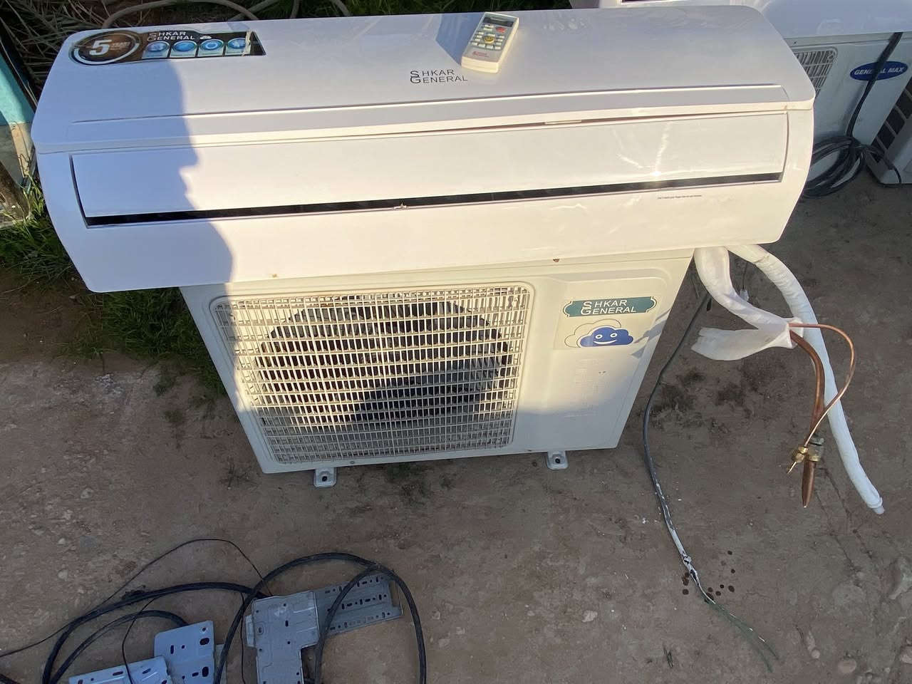 السلام عليكم
اثاث وسبالت للبيع

اسعار مناسبة 

***********
واتساب 
📞☎️📩
