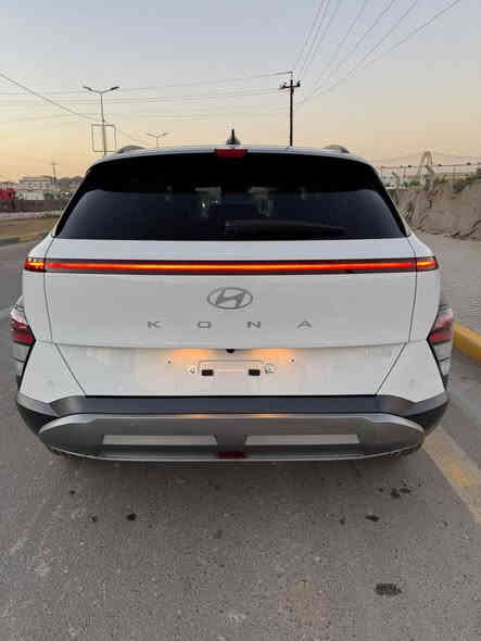 كونا خليجي موديل 2025 هابيرد مرقم بغداد
ماشيه 8000
- رادارات امامي خلفي جانبي مري 
- سايد بريك بصمه مع نظام كير تعليك 8 سرعات الحديث 
- تبريد بيانو مع شاشة تبريد و تحكم 
- تبريد يجي قطعتين امامي و خلفي مع 4 مخازج تايبسي 2 امامي 2 خلفي 
- شاشه متصله مع شاشه عداد الكتروني 
- اشاير مري لد مع مري كهرباء و رادار  
- نظام ال سبورت و ايكو  
- سايد بريك كهرباء بصمه مع شاشه كبيره GPS 
- كامرات  
- لد دشبول + ابواب 
- داخل ابيض
- نظام الاوتو ستوب ( الابريك ال الي عند اقتراب السياره من سياره اخره )  مع مانع منحدرات تنبيه ⚠ عند الشاشه 
- كروز سرعه بدقه عاليه جداً جداً 
 السياره جديده شخط مابيه مكفوله من كلشي ماعده لي مذكور بل منشور 
(ملاحظه بيه صبغ في باب السايق موضح في الصور)

السعر 185$  
عنوان حي الجهاد 
***********
