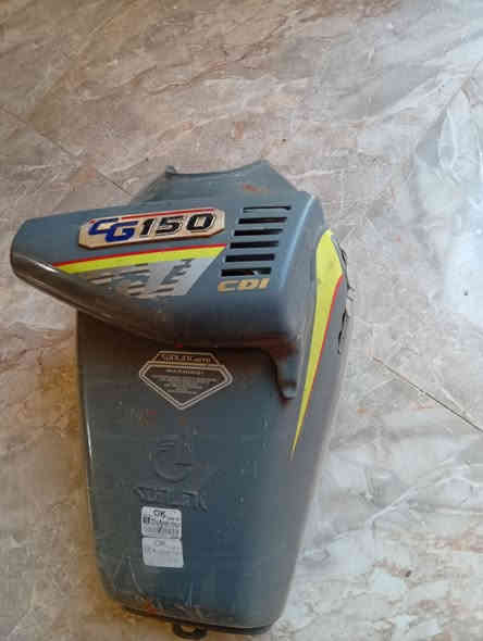 السلام عليكم تانكيات 2 مال ايراني حجم جبير الحمر مكفول شرط الفحص افحصلكيا يله تاخذه الفيلي ال2 يرادله لحيم فقط اثنيناتهن ب20 تريد واحد اطيك والجنطه نضيفه مال تايون تفصيخ كلش حلوه سعرها 15 جوكر كل الدراجات مكاني بغداد الشعب ***********
