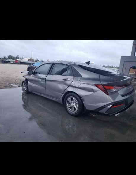 النتره موديل 2024
حاليا بعمان ابيع بعمان السياره شغاله وتمشي 
تدخل بسمك بدون تصليح بدون كمرك 
السعر ب٨٧ وذا كتاب شهداء عندك تصير عليك بلاش 
***********
