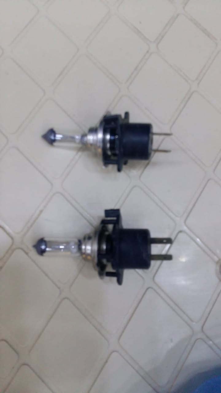 السلام عليكم أدوات كورلا بيكاتشو كله اصليه وشغالة للبيع 0771 6693609
