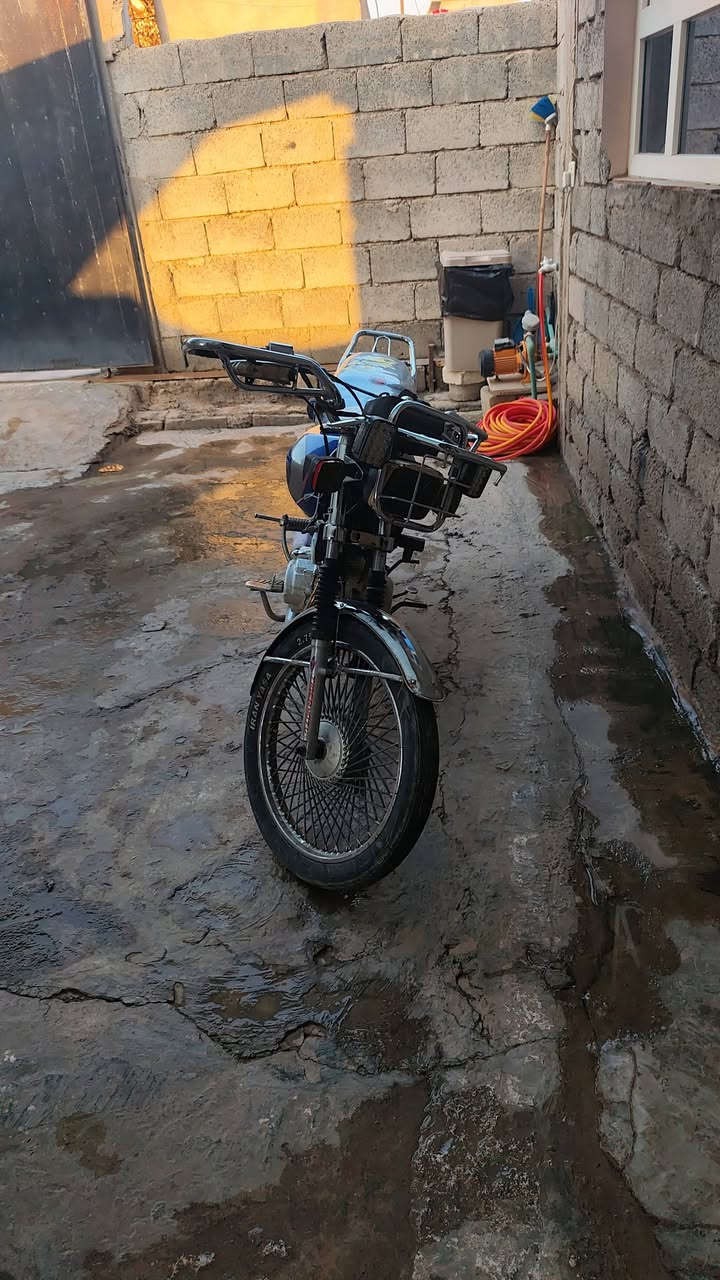 السلام عليكم موتور تايكر نظيف موديل 2021 ما ناقصه اي شيء  منافيس موجود والتواصل على هذا الرقم
*********** وعبر الواتساب
