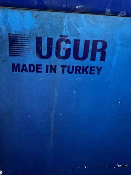 سلام عليكم عارضه ومجمده للبيع
سعر العارضه ١٧٥ قفل بسبب الكسر الموضوح بالصوره الي هيه القطعه البلاستيكيه الفوك
وسعر المجمده ٢٠٠ الف قفل
بغداد الغزاليه
***********
ثنينهن شغلات وعلى الفحص واي اشكال بيهن يرجعن
