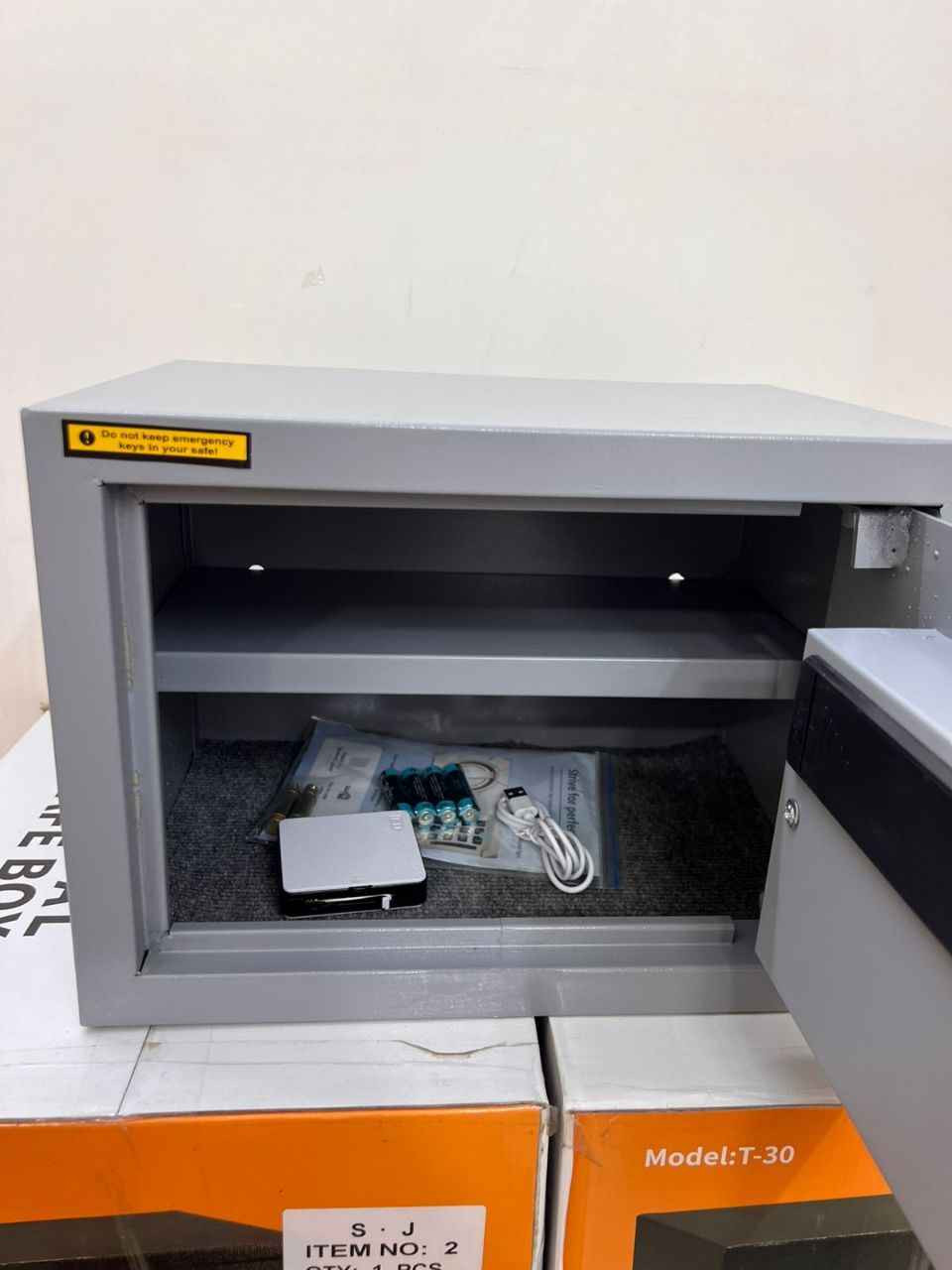 عرض 35سم ارتفاع 25سم عمق 25سم وزن 7 كيلو رمز ومفتاح السعر 55   توصيل مجاني لجميع المحافظات بغداد, العراق


**إذا كنت صاحب هذا الإعلان وتريد حذفه لأي سبب، رجاءا أرسل رسالة إلى الدعم الفني**