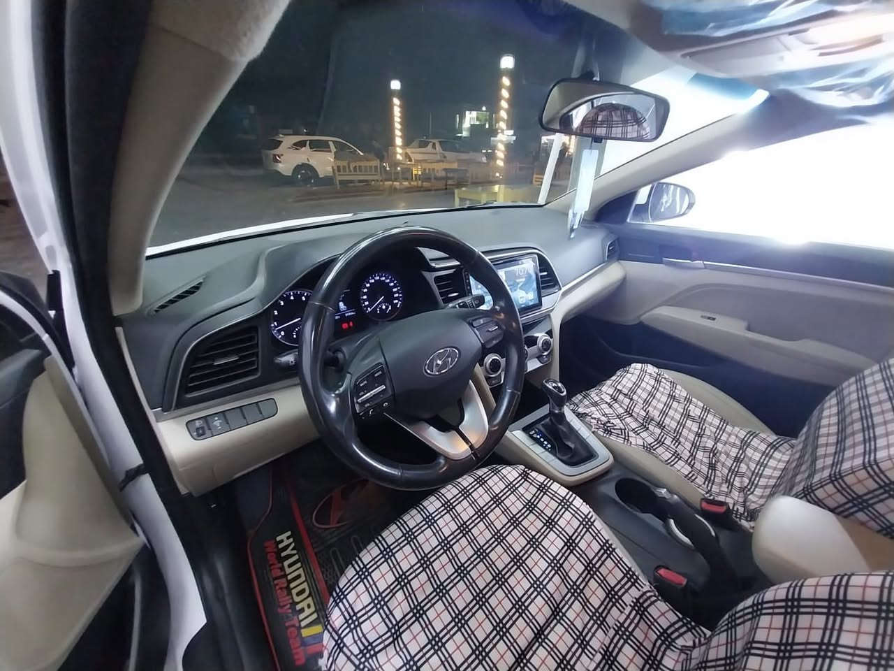 للبيع النتره 20 فول خليجي كفاله عامه ماشبه 57 حقيقي سعر 187 ورقه ***********.
