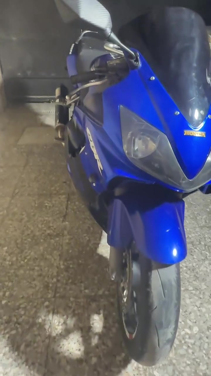 متاح بطح F4iمكفولة كفالة عامة 
حجم المحرك600cc
مكفولة كفالة عامة 
بدون رقم فقط اوراق بدون رقم فقط اوراق 
الداجة عليهة ادامة زنجبل بلكات راديتر نوزلات مي راديتر زيتي دهن امزويل تاير امامي خلفي جديد دسك امامي خلفي جديد 
جيف الف فيتر وافحص كهربائياتهة شغالة مابيها اي نواقص مكينة وكفر وضفيرة مكفولات 
سعرها 22$ بغداد البياع ***********
