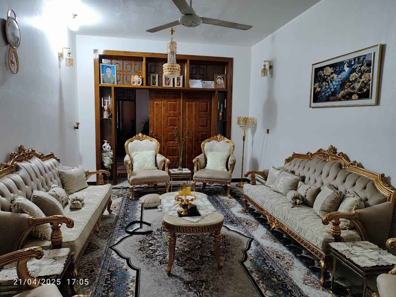 السلام عليكم 
دار طابو زراعي 

بمساحه 150م 

الطابق الاول 
صاله 
كلدور
مطبخ 
غرفه نوم 
مجمع صحيات 
الطابق الثاني 

غرفه نوم 
كلدور كبير 

__________________
العنوان محيزم الرابعه 
الشارع الرابط بين شارع 80 وشارع 100
مقابيل الملعب 
________________________
للاستفسار عن السعر فقط اترك تعليق ويتم الرد خاص لطفااااااا
__________________  

عنوان المكتب شارع 80 مجاور لحوم الحرميين او مجمع تكافل الطبي 

***********
***********
