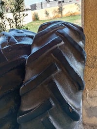 تايرات للبيع جدد الحجم 18 30 ٠٧٨٣٨٧٦٩٧٩٣