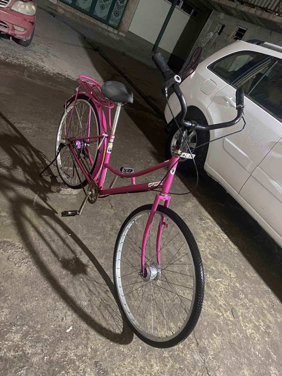 بايسكل عبد الحليم البيع حجم 26 نضيف فول موصفات كير ٣ نمرات غراض كامله
سعر ٧٥ وبي مجال قليل 
عنوان موصل جانب الايمن

الرقم ***********
