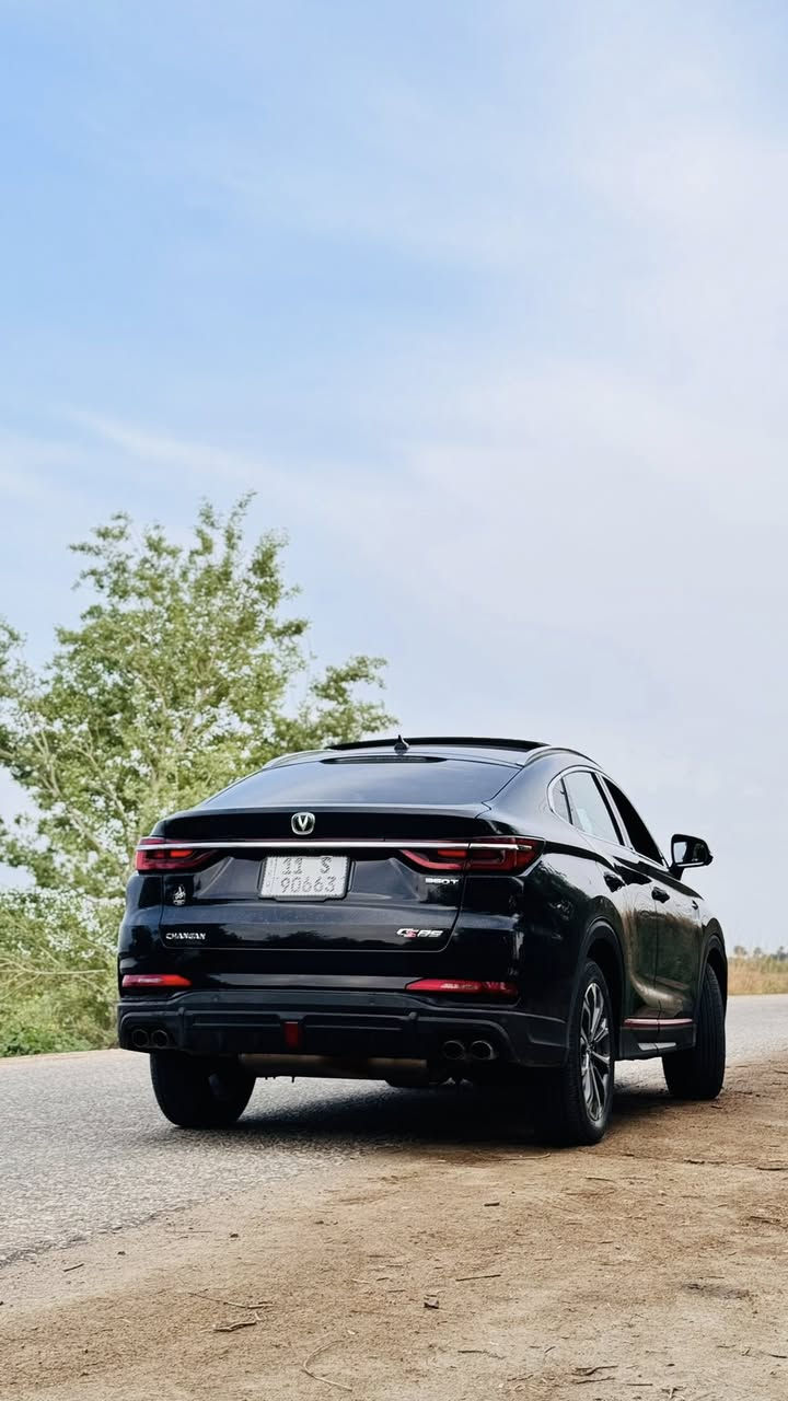 شانجان CS85 موديل 2022

شانجان CS85 موديل 2022
رقم مميز بسمي حره 
لون اسود ملكي 🤴 

السياره مابيها اي نقص كاملة مكمله فول للأخير اعلى مواصفات 

  

* محرك 4 سلندر  سعة 2.0 تيربو  بقوة 233 حصان /360 نيوتن متر

*ماشيه 68 الف كيلو

* بانزين عادي تاخذ السياره مو فقط محسن

* ناقل حركة 8 سرعات  * دفع امامي 

* أنماط القيادة (عادي اقتصادي رياضي ثلوج) 

* وسائد هوائية امامية   * وسائد هوائية جانبية

 * نظام مكابح مانع الانغلاق (ABS) 

* توزيع قوة الكبح الكترونيا (EBB) 

 * نظام مراقبة ضغط الهواء فى الإطارات (TPMS) 

 * نظام الحفاظ على الثبات 

 * نظام المساعدة على صعود المرتفعات 

* نظام المساعدة على  نزول المنحدرات 

* المكابح توقف ذاتي كهرباء 

* حساسات امامية 

* حساسات خلفية

 * كاميرا 360 درجة 

 * نظام 4.0 APA  الاصطفاف الذاتي 

* الاصطفاف للسيارة بنظام الريموت 

* نظام القيادة المساعد   * نظام كشف المنطقة العمياء 

* نظام تحذير الخروج عن المسار 

 * نظام التحذير للاصطدام من الامام 

 * نظام مكابح الطوارئ  الأوتوماتيكي

* ويل كب 19انش  

* سقف بانوراما 

* مصابيح امامية LED  * أضواء نهارية LED     

* مصابيح ضباب 

 * اضاءة ترحيبية عند  الدواسات 

* مرايات كهرباء مع تسخين

 * حساس مطر لتشغيل الماسحات

* مثبت سرعة

*  تشغيل عن بعد 

* تشغيل بصمة

 * صندوق خلف كهرباء  * مثبت سرعة متكيف (رادار) 

* شاشة عدادات 10.25 انش

 * مقاعد جلد 

 * تعديل مقعد السائق8 اتجاهات كهرباء 

 * تعديل مقعد الراكب 4 اتجاهات كهرباء 

 * ذاكرة لمقعد السائق 3 وضعيات

* تدفئة وتبريد المقاعد الامامية 

* شاشة وسائط  12.3 انش  

* بوصلة القبلة 

* خاصية عرض شاشة الجوال 

 * عدد 8 سماعات 

* فلتر تنقية الهواء 2.5 PM من الكاربون النشط 

* معدل استهلاك الوقود 14.1 كلم/لتر

السعر 29 مليون وبيها مجال 

مكان السياره نجف مشخاب للتواصل***********8 فقط اتصال او واتساب
