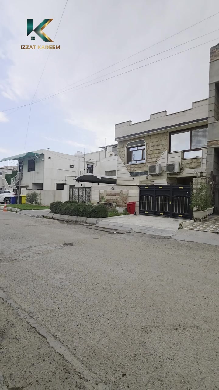 #بيت_بناء_كلاسك_مجدد_للبيع_في_اليرموك_محلة_616 
قرب جامع الشواف 
مساحة 200 متر ( واجهة 8 متر - نَزّال 25 متر ) 
يحتوي على 4 غرف نوم و صالة ضيوف و صالة داخلية وخدمات 
مميز بسند مستقل 
المعاملة مباشرة مع صاحب العقار
للإستفسار *********** - ***********
بغداد - اليرموك - الأربع شوارع - شارع مركز الشرطة - مقابل جامع الشواف 
شركة عزت كريم للاستثمار والتطوير العقاري معكم نحو الأفضل.
او زيارة قناتنا على التك توك الإنستقرام والفيس بوك واليوتيوب
ــــــــــــــــــــــــــــــــــــــــــــــــــــــــــــــــــــــــــــــــــــــــــــــــــــــــــــــــــــــــــــــــــــــ
https://opn.so/jQtVSu
------------------------------------------------------------------------------------------
https://www.tiktok.com/@izzat_kareem_dv?_t=ZS-8ubEd5WmaWY...
------------------------------------------------------------------------------------------
https://www.instagram.com/izzat.kareem.1980/
------------------------------------------------------------------------------------------
https://www.facebook.com/aalkareem.construcation?mibextid=ZbWKwL
------------------------------------------------------------------------------------------
https://www.youtube.com/@izzatKareemesdv
ــــــــــــــــــــــــــــــــــــــــــــــــــــــــــــــــــــــــــــــــــــــــــــــــــــــــــــــــــــــــــــــــــــــ
#العقار #حصرًا لدى شركتنا
⚜️بأمكانكم عرض عقارتكم لدينا سواء كانت #بيــع أو #إيجــار أو #أستثـمار #للبيـــــــع
‌‎زبائننا الكرام بِكُم نَرتقي ونَتشرف بزيارتِكم ونَفتخر بخِدمتِكم .
#للاستفسار يرجى الاتصال على الارقام
______________________
***********
***********
شركة عزت كريم للاستثمار والتطوير العقاري معكم نحو الأفضل.
#عقارات_اليرموك
#عقارات_المنصور
#عقارت_حي_الجامعه
#عقارات_الداوودي
#عقارات_المأمون
#عقارات_العامرية
 #عقارات_بغداد
#_تسويق_عقاري
#عمارات #بنايات_سكنية
#دارتجاري #ارض_استثمارية
#تسويق_عقاري #استثمارات
#عقارات_المنصور #عقارات_القادسية
#عقارات_اليرموك
#عقارات_الحارثية #عمارةسكنية
#بيت_ايجار
#منازل_للبيع #منازل_للإيجار
