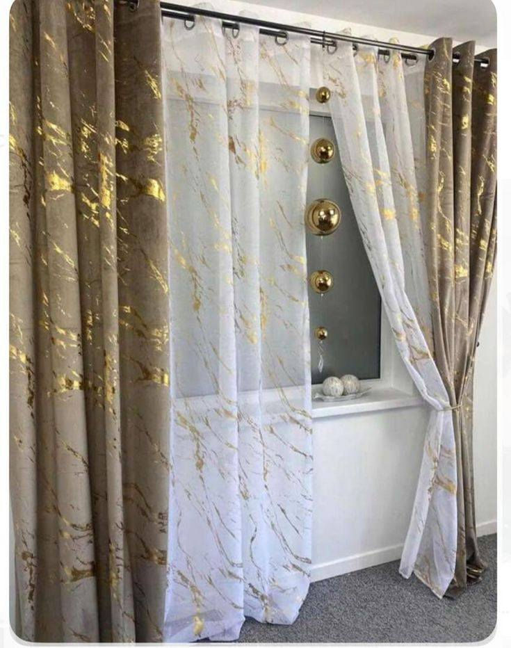 السلام عليكم ،تم أفتتاح مفروشات الزوبعي لبيع جميع المفروشات وبأسعار مناسبة جداً جمله  ومفرد العنوان الجغيفي الثانيه نهاية الجسر يوجد لدينا توصيل ،رقم موبايل ،***********,, ***********
