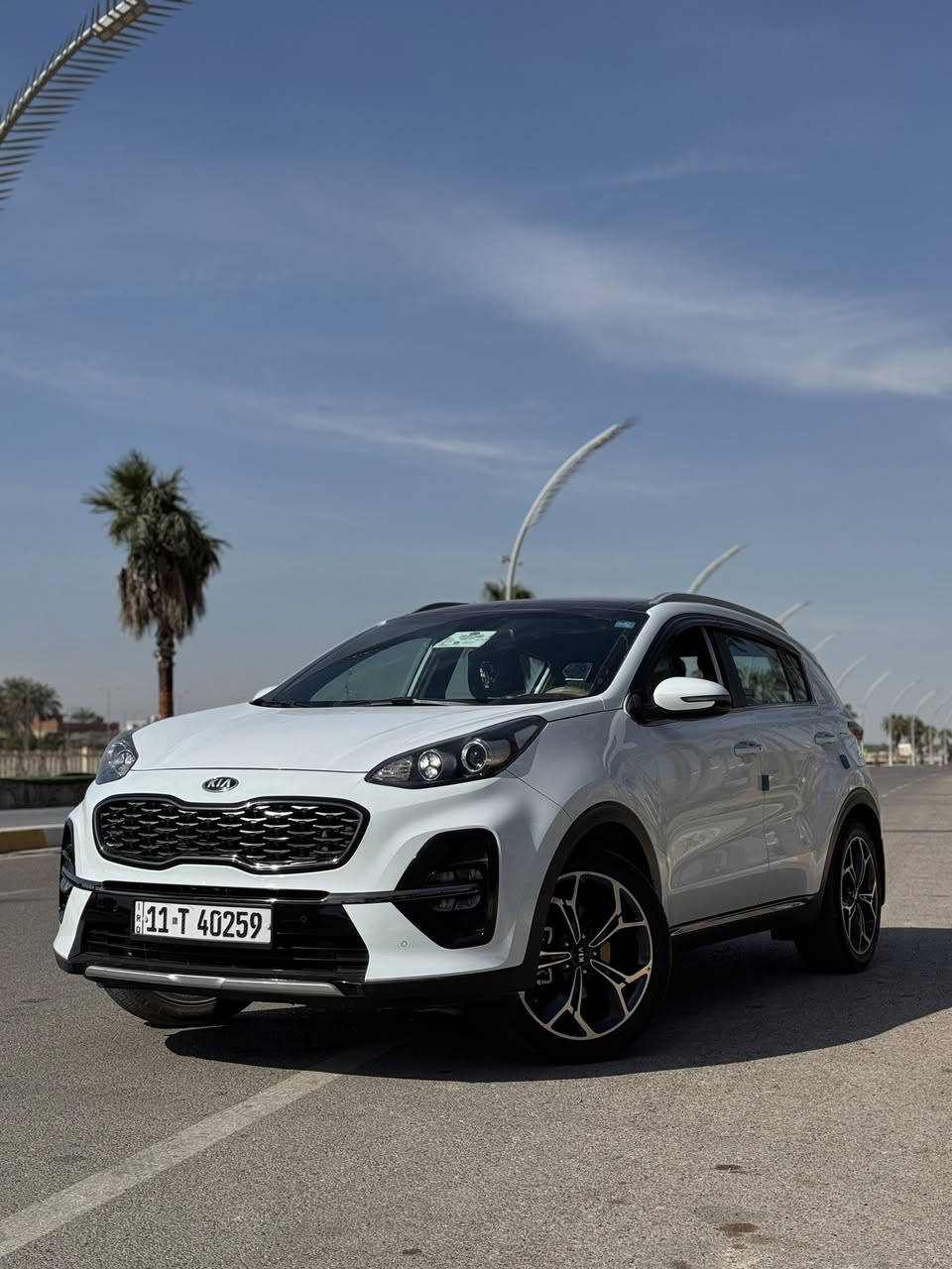 السلام عليكم
سبورتج خليجي كلين GT line  2019فول مواصفات بنوراما
المواصفات الداخليه لون كشنات عسلي تحكم كامل بالمقاعد السايق و اللي بصف السايق نضام اوتو هولد و سايد بريك دكمه و مواصفات البقيه موضحة بالصوره السياره ممشاها قليل بالنسبه لموديلها 77000الرقم بغداد و السياره كلين الاخير نقطه بيها ديالى بعقوبه 
سعر 210 
***********
