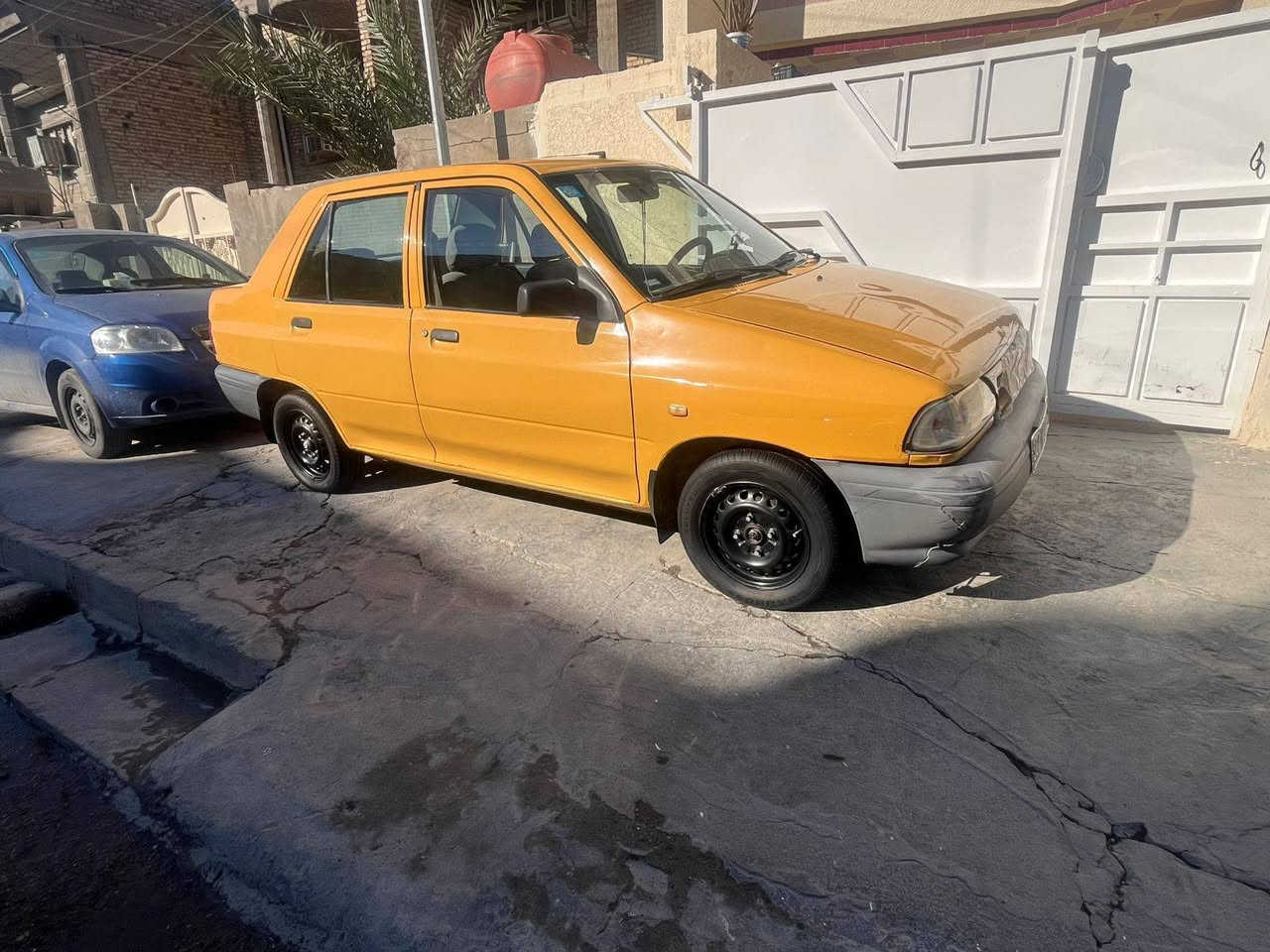 السلام عليكم سايبه 2015 سايبه نظيفه بيها زوج بيبان تبديل صدرها جديد هيئه مصفره اني مُكلف بالنشر للاتصال 
***********
