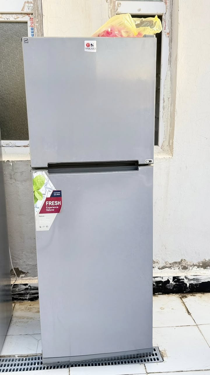 مجمده وثلاجه للبيع اذا مو جديده لا تشتري 
استخدام قليل قليل جدا جدا ثلاثه اشهر 
الي يشتري يتفضل خاص 

او الاتصال او واتساب 
***********
