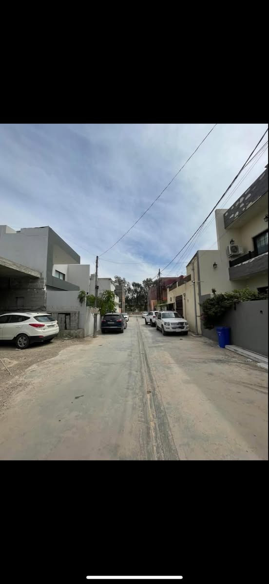 هيكل للبيع 200 متر طابوصرف  سعر جدا مناسب 
كركوك اسكان قرب حديقة بهار 
مع تنكر 5000 لتر و 500 بلوك زيادة￼ 

السعر180 مليون وبي مجال 

للاستفسار *********** او *********** او زيارة المكتب آرو
